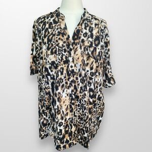 Maggie Barnes Woman's Size 2X Blouse Top Shirt Animal Print Short Sleeve‎ Button